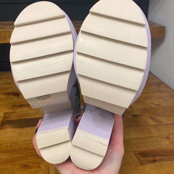 NIB Irregular Choice Pokémon Day and Night Espeon and Umbreon Boot Heel - Picture 4 of 5